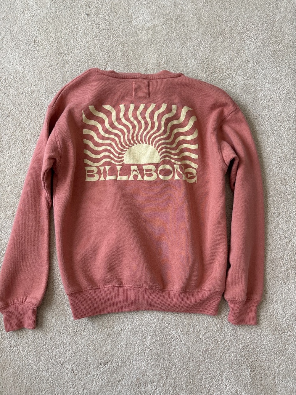 Billabong sun hoodie with front pocket size xs